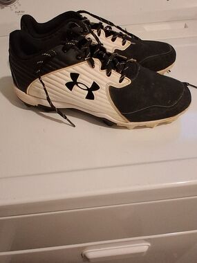 Under Armour Black & White Athletic Cleats